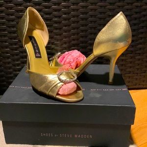 Steven shoes Sz 8 Daintyy Gold leather